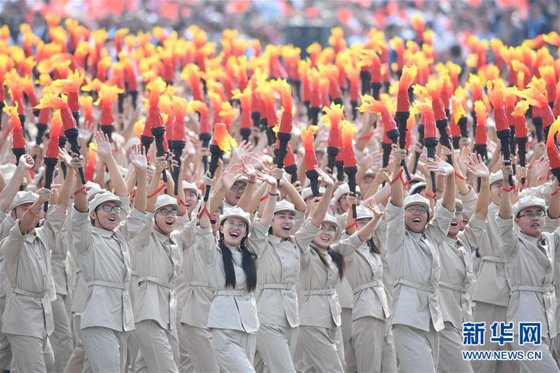盛大的庆典与辉煌的群众方阵——纪念中华人民共和国成立七十周年国庆群众方阵介绍，国庆七十周年盛大庆典，辉煌群众方阵介绍