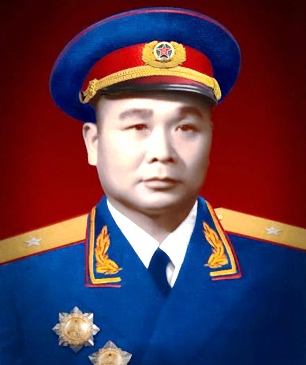 历届总参谋长名字及其历史贡献，历届总参谋长名字及其历史贡献概览