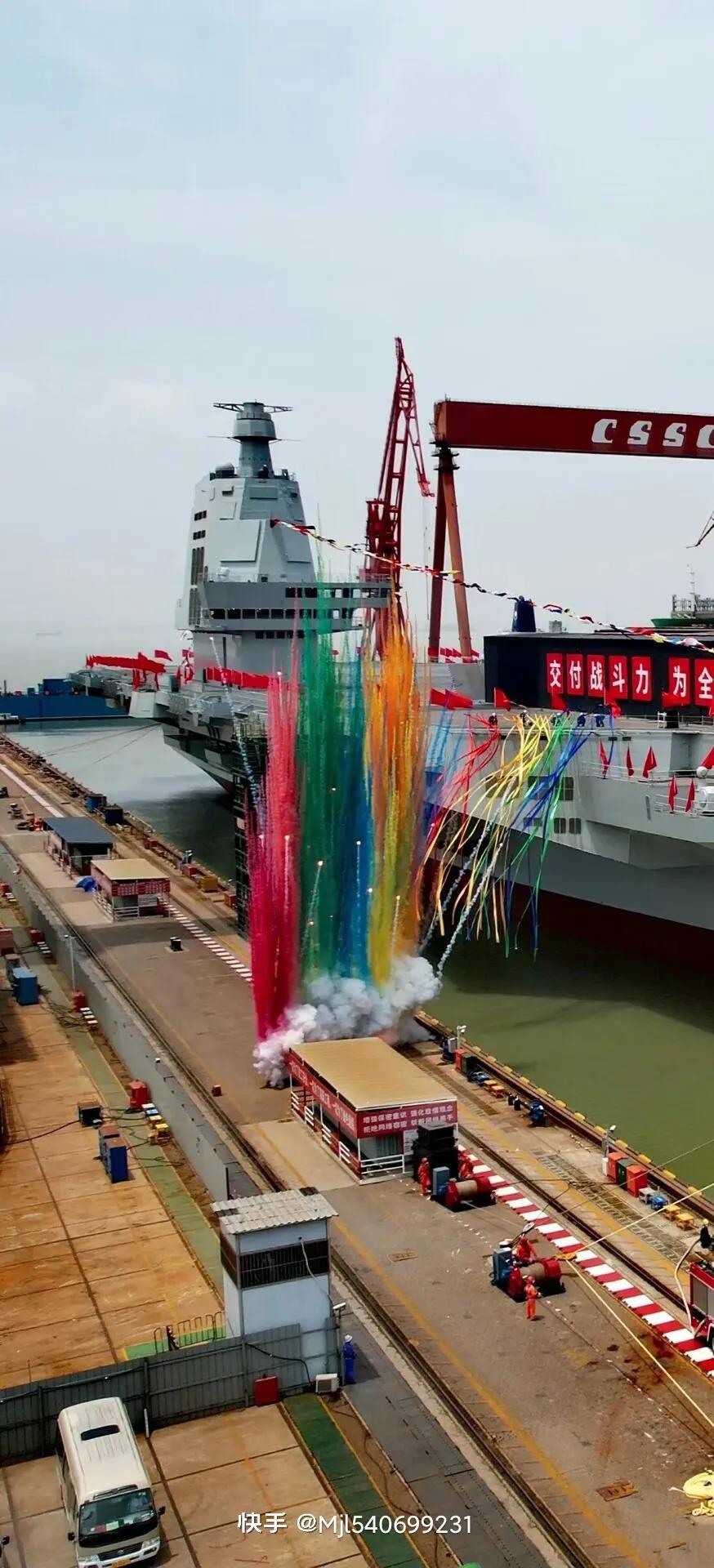 歼-35登舰，揭秘福建舰航母的崭新力量，揭秘福建舰航母崭新力量，歼-35登舰展现强悍战斗力