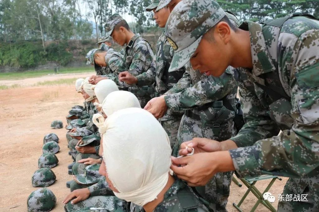 新兵刚开始的训练,挑战与适应之路,新兵训练,挑战与适应之路