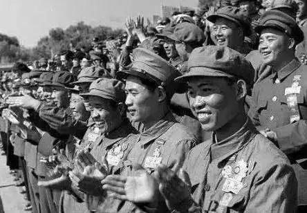 中国志愿军战歌词作者,英勇时代的文化使者,英勇时代的文化使者,中国志愿军战歌词作者揭秘