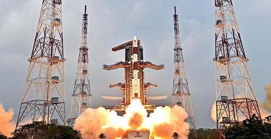 美国一箭发射600多颗卫星，太空新时代的里程碑，美国一箭发射超600颗卫星，太空新时代的里程碑事件