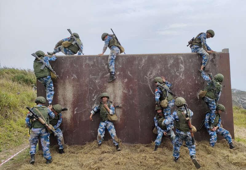 2021年军事图片概览，军事图片精选集，回顾2021年精彩瞬间