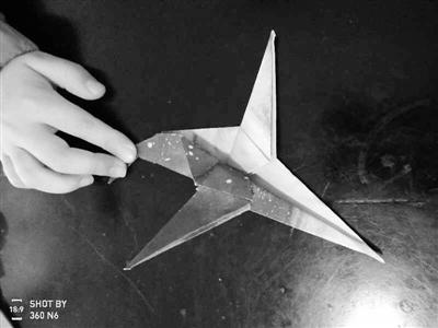 战斗机折纸艺术，探索战斗机纸模型的制作步骤，战斗机折纸艺术，探索战斗机纸模型的制作流程