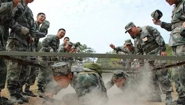 新兵训练中存在死亡的可能性吗?,新兵训练中是否存在死亡风险?