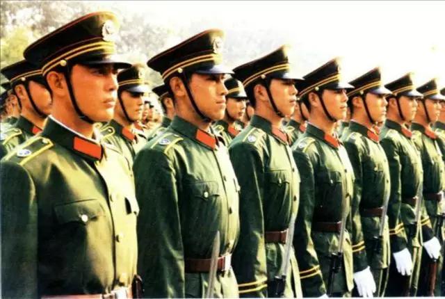 探索现代武警服装图片的魅力与功能,现代武警服装图片的魅力与功能探索