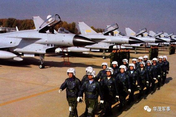 中国空军编制与欧美之比较,差异中的独特之处,中国空军编制与欧美对比,独特差异探析