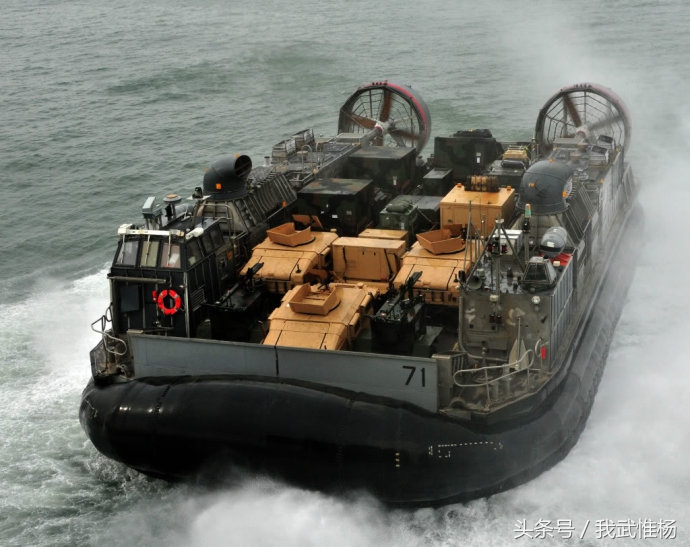 美国气垫船，探索水域与陆地的先锋技术，美国气垫船，水域陆地探索先锋技术揭秘