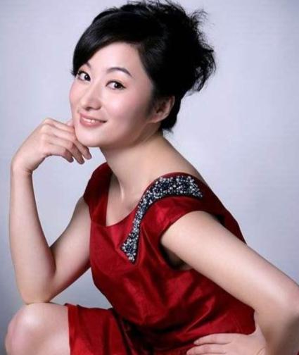 女主持人名单大全,璀璨闪耀的传媒之星,璀璨闪耀的女主持人名单大全,传媒界的璀璨之星