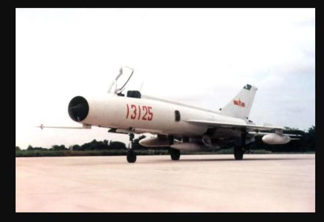 揭秘歼击机的命名原因,为什么我们称之为歼击机?,揭秘歼击机的命名原因,探索称呼背后的故事