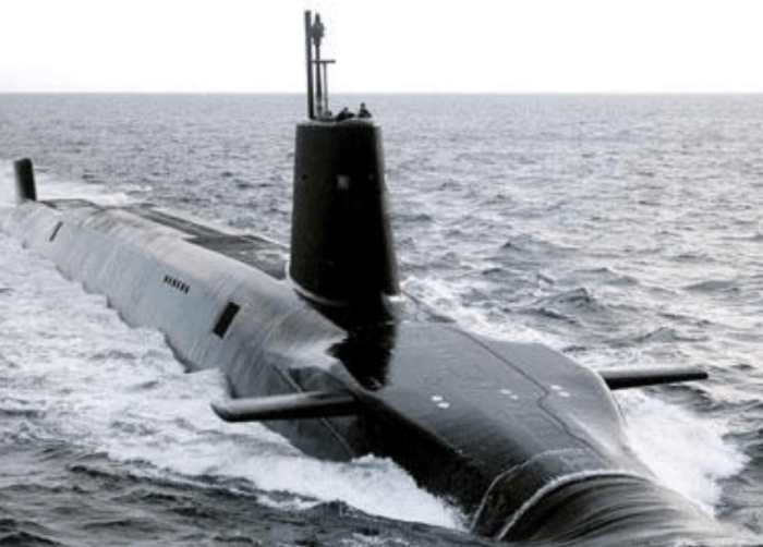 常规动力潜艇的续航能力及影响因素探讨,常规动力潜艇续航能力与影响因素分析