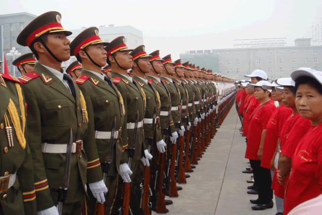 中国三军仪仗队赴俄罗斯,文化交流的壮丽篇章,中国三军仪仗队赴俄文化交流,壮丽篇章启幕