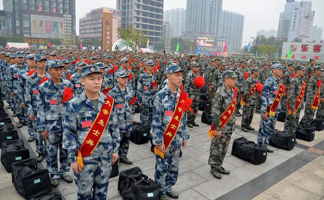 近视者为何不能参军,原因探究与理解,近视者为何不能参军,深度探究原因与理解