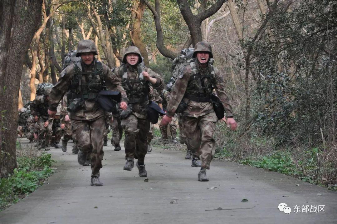 东部战区征兵宣传片,新时代的英雄崛起,新时代英雄崛起,东部战区征兵宣传片展播