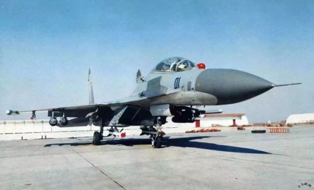 探究SU27SK的性能水平，定位与实力分析，SU27SK性能水平深度解析，定位与实力探究