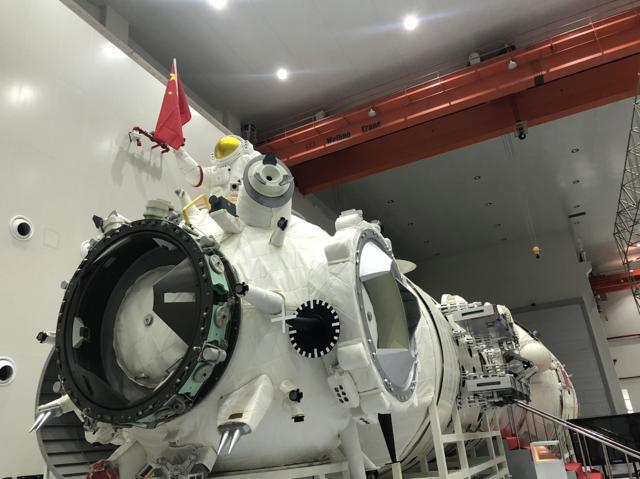 长征五号甲与乙,运载火箭的卓越区别,长征五号甲与乙,运载火箭的显著差异