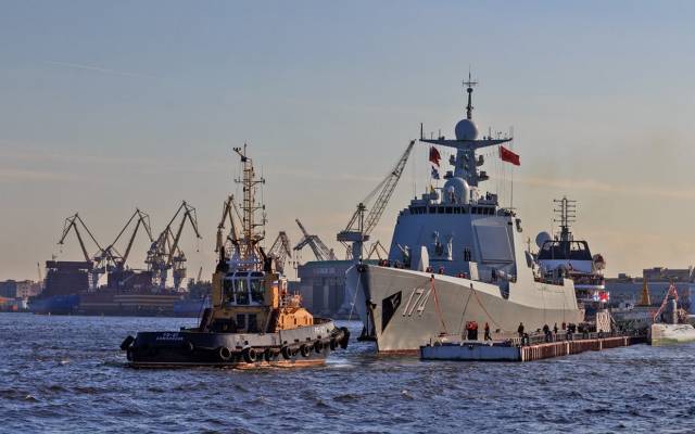 海军571舰舰长,英勇无畏的领航者,海军571舰舰长,英勇领航者的无畏之旅