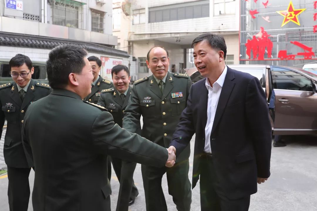 权军所长,21集团军杭州干休所的领军人物,权军所长,引领杭州干休所,展现领军风采