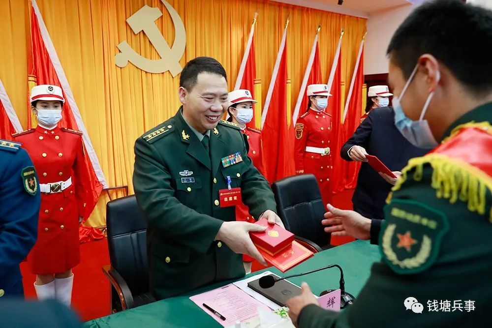 权军所长,21集团军杭州干休所的领军人物,权军所长,引领杭州干休所,展现领军风采