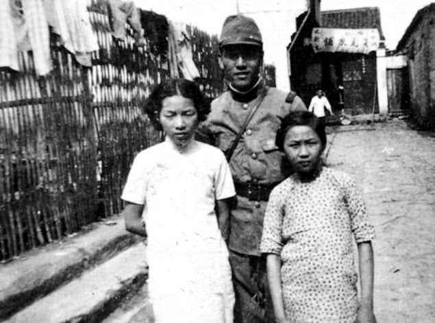 日军对中国妇女的摧残照片,历史阴影下的无声控诉,日军暴行下的中国妇女,历史阴影中的无声控诉