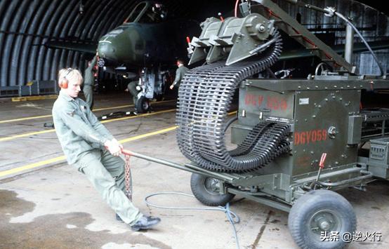 A10机炮的射程与威力,深度解析,A10机炮射程与威力深度解析