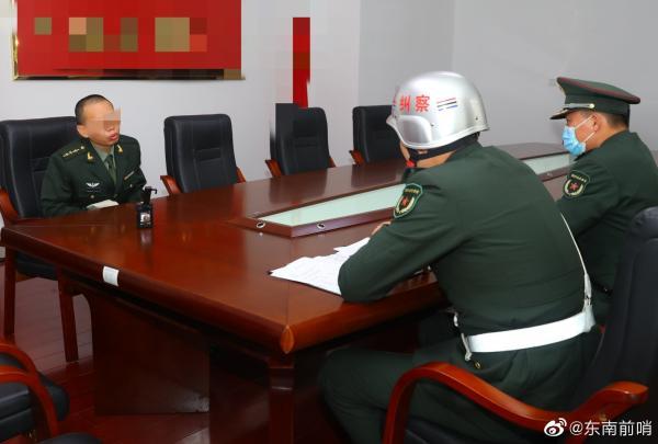 现役军服的多维解读,时代印记与军事变革的象征,现役军服的多维解读,时代印记与军事变革的象征