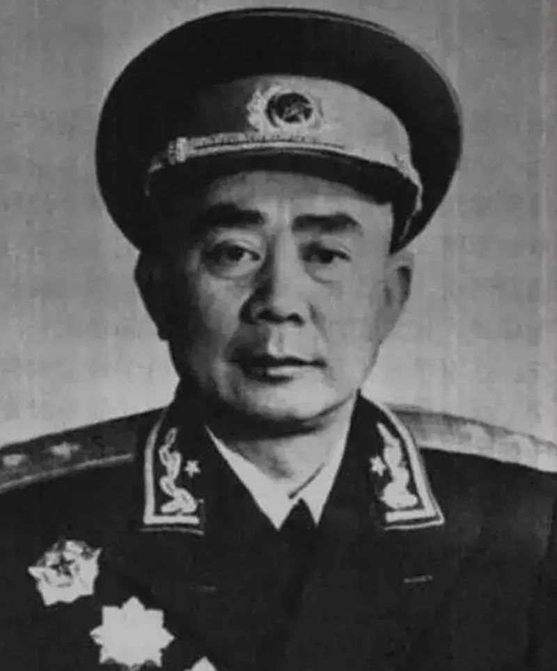 施简红,十二军政委的卓越领导与坚定信念,施简红,十二军政委的卓越领导与坚定信念展现领导力与信念风采