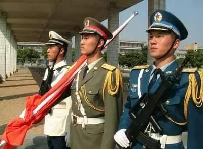中国人民解放军97式军服,传统与现代的完美结合,中国人民解放军97式军服,传统与现代的完美融合