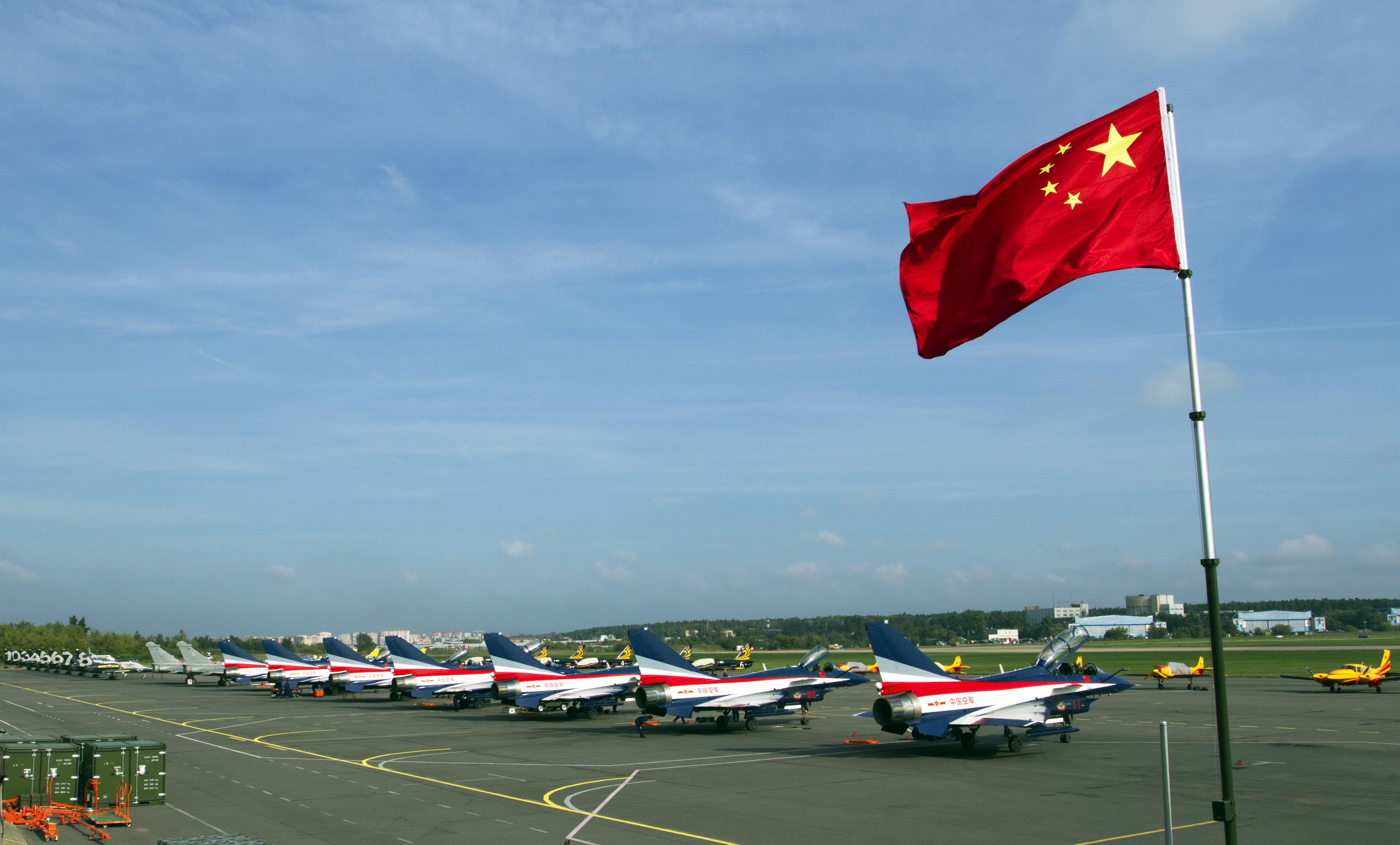 中国空军成立时间与地点,铸就空中长城的辉煌篇章,中国空军成立史,铸就空中长城,辉煌篇章启航