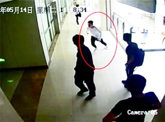 青岛海军,展现中国力量的海上卫士,青岛海军,中国力量的海上卫士风采展现