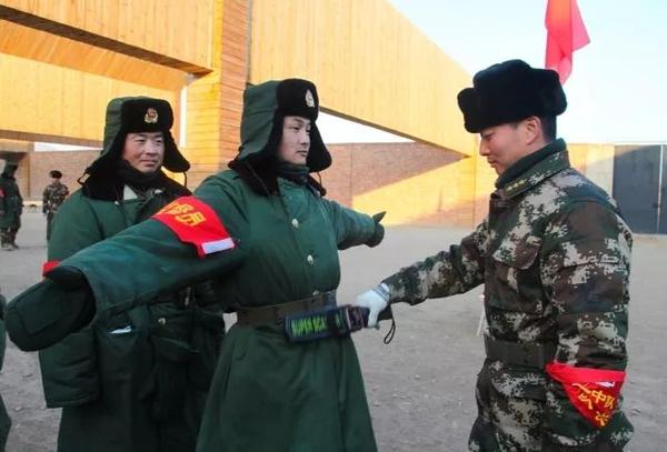 内蒙乌海消防老兵与新兵之间的挑战与融合,内蒙乌海消防新兵老兵间的挑战与融合之道