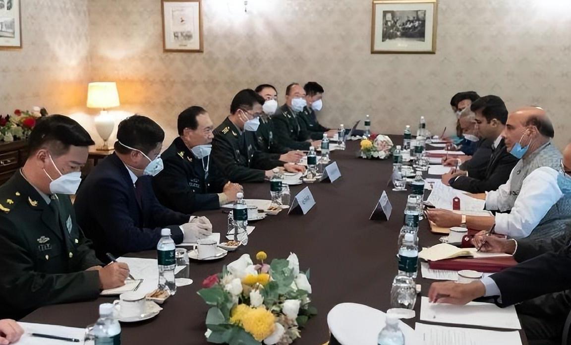 国防军事理论课的重要性及其在现代战争中的应用,国防军事理论课的重要性及其在现代战争中的实战应用探讨