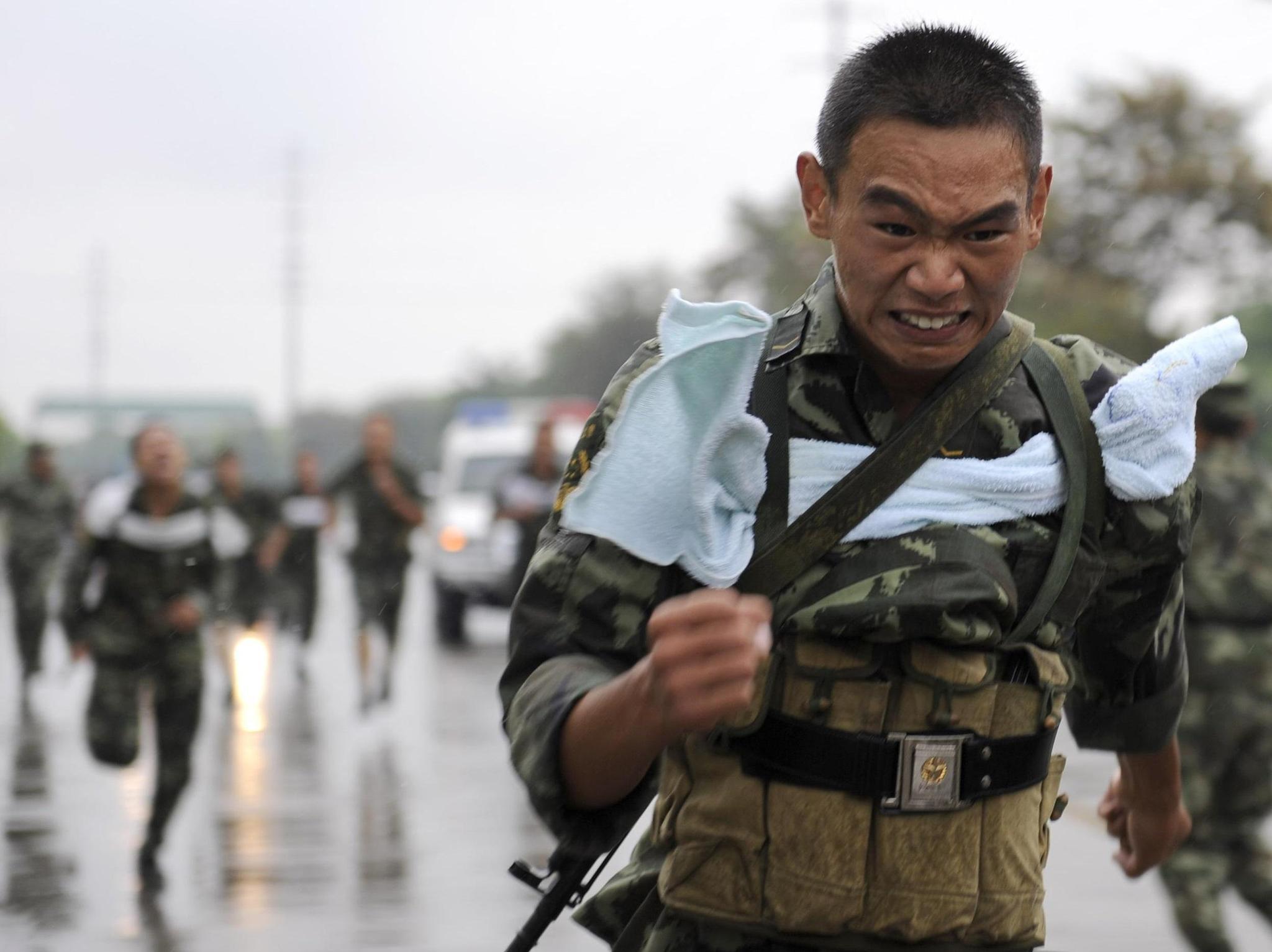 当兵训练日常,挑战与磨砺,当兵训练的挑战与磨砺,日常磨砺与成长之路