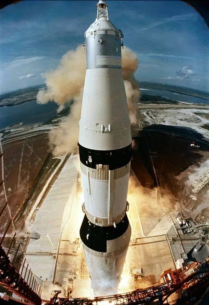 长征五号与土星五号，探索宇宙的两大巨擘，长征五号与土星五号，宇宙探索的两大巨擘