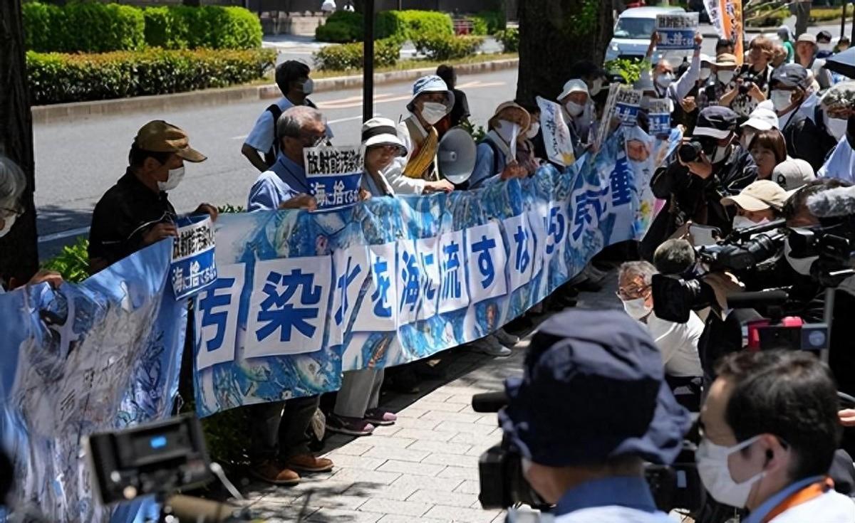 向俄罗斯宣战,历史、现实与复杂的国际背景分析,向俄罗斯宣战,历史、现实与国际背景深度解析