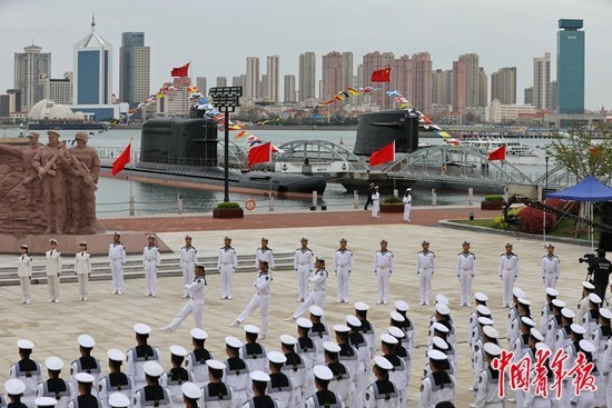 青岛海军节,庆祝海洋强国建设的辉煌成就,青岛海军节庆典,海洋强国建设的辉煌成就展
