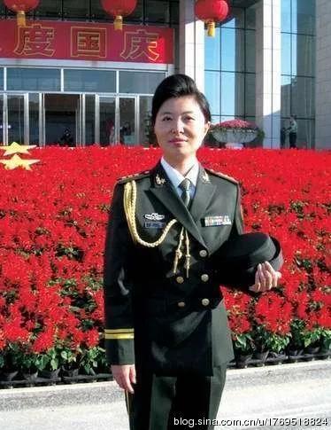 关于中国女兵被抓图片的思考与探讨,中国女兵遭遇困境,图片背后的深度探讨