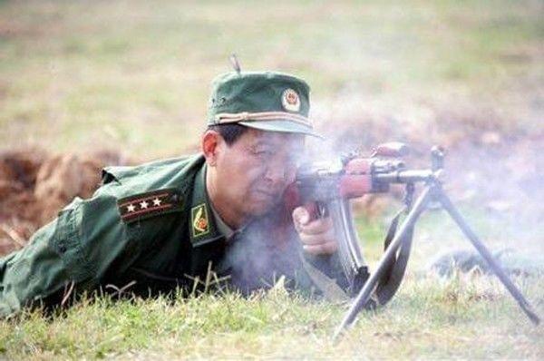 最新消息关于丁晓兵，一位英勇无畏的战士与时代的楷模，丁晓兵，英勇战士与时代楷模的最新事迹