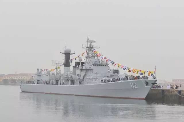 中国海军的骄傲，揭秘新一代护卫舰——中国海军版护卫舰112型，揭秘中国海军新一代护卫舰，护卫舰112型的荣耀与实力