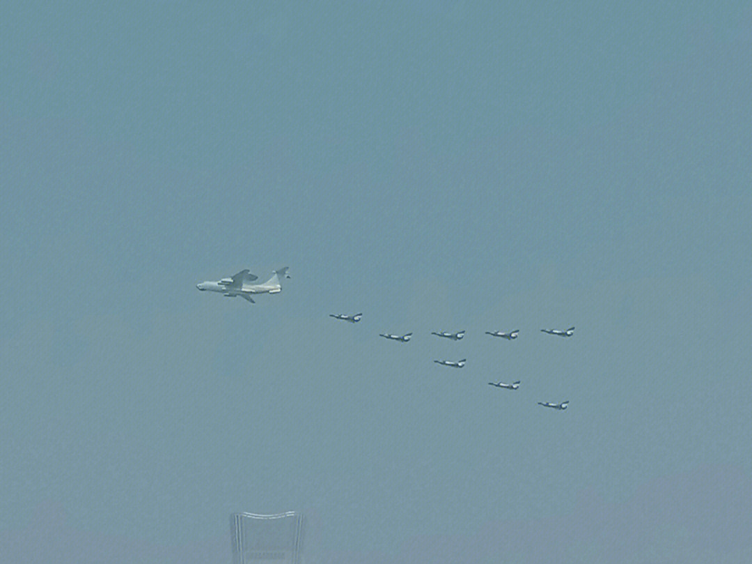 长空展翅,2019国庆大阅兵空中编队震撼全球,长空展翅,国庆大阅兵空中编队惊艳全球!