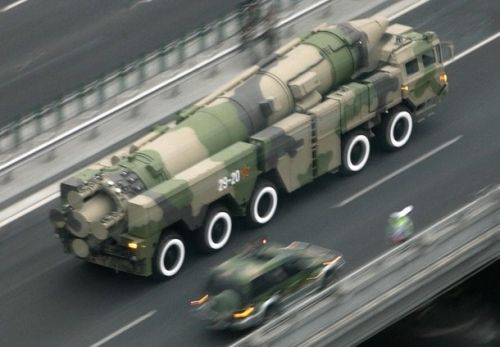 东风导弹发射车，技术力量的象征与国家安全的重要保障，东风导弹发射车，技术力量的象征与国家安全的坚强后盾