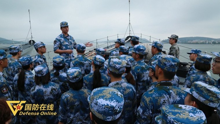 海军军训,塑造精英,铸就荣耀,海军军训,精英塑造之旅,荣耀铸就时刻