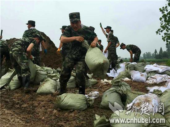 探索历史记忆，回顾1995年武警服装图片，回顾历史记忆，1995年武警服装图片探索