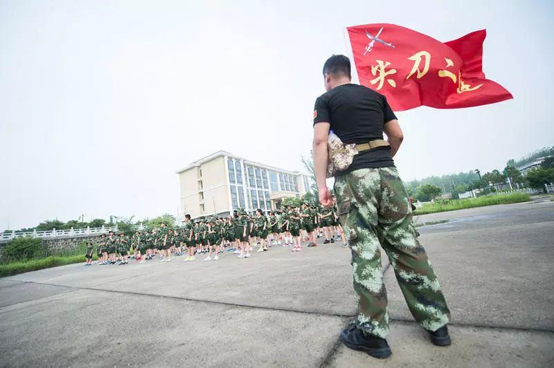 我国少年特种兵学校的探索与实践，我国少年特种兵学校的探索之旅