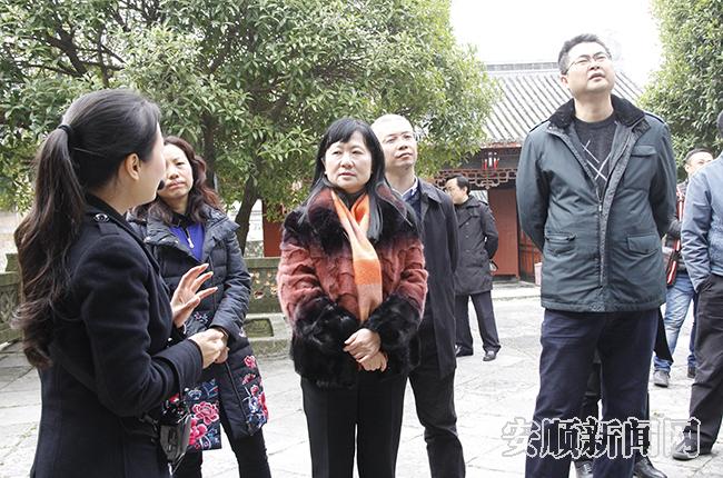 谷氏三兄弟与王若飞的关系探究，谷氏三兄弟与王若飞关系深度探究