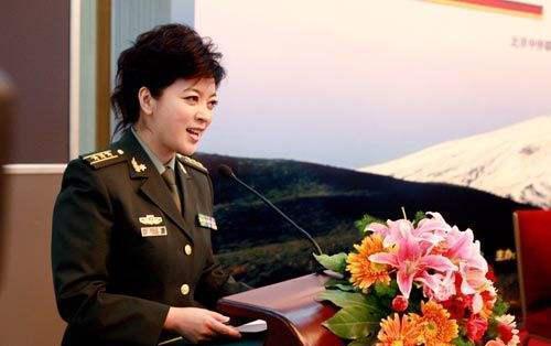 军事频道主持人的移民之路，跨界转型与全球视野的融合，军事频道主持人移民之路，跨界转型与全球视野的融合探索