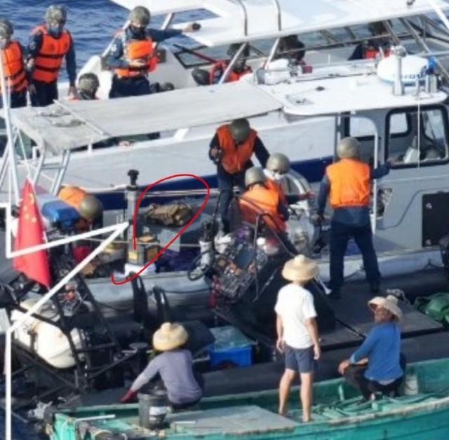 南海对峙事件，关于十六名女子遗体照片的真相与反思，南海对峙事件，女子遗体照片真相揭秘与反思