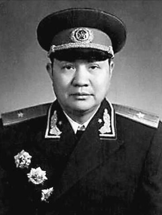 八一勋章荣誉与待遇