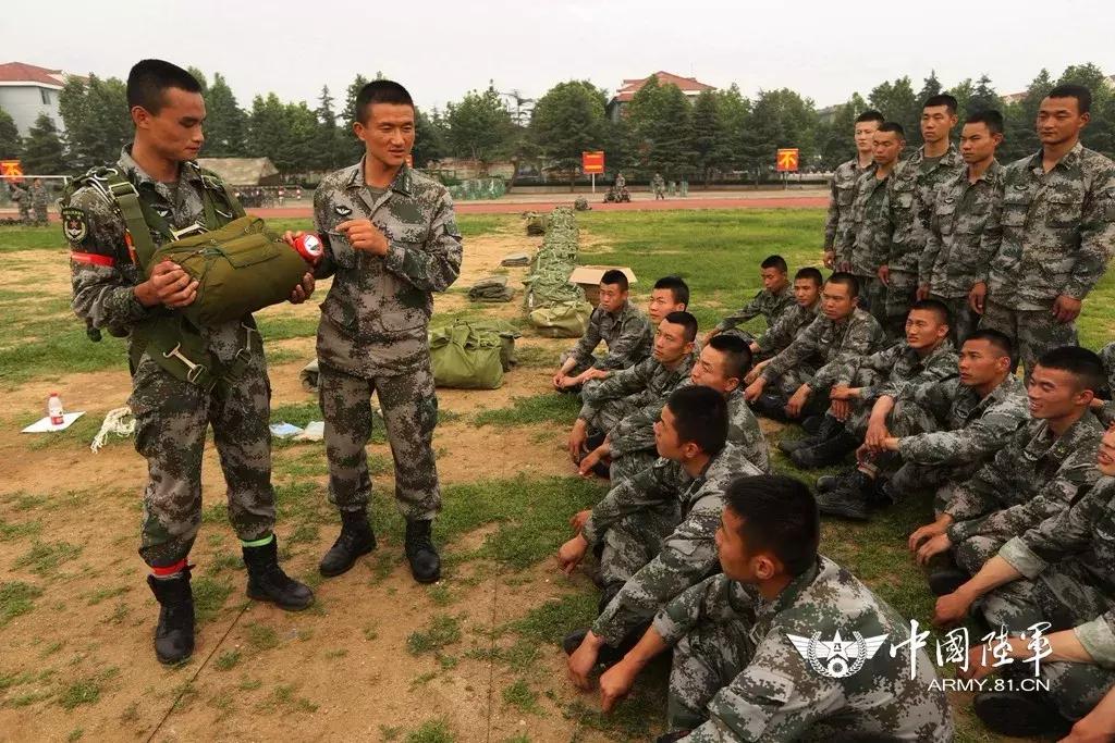 探访二十一集团军办公楼，现代化建筑与历史使命的融合，探访二十一集团军现代化办公楼，历史使命与建筑艺术的融合