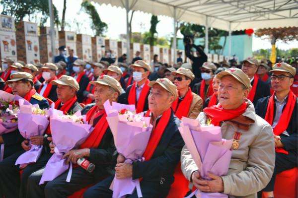中国人民志愿军，军人的崇高典范，中国人民志愿军的崇高典范精神熠熠生辉